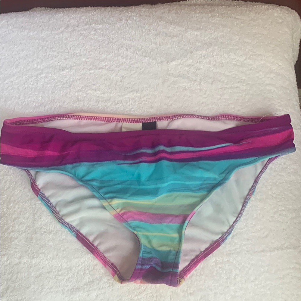 NWOT Multicolor Striped Bikini Set - Picture 7 of 10